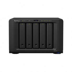   Synology DS1517+ (8Gb) -    (30000 Gb WD Edition)