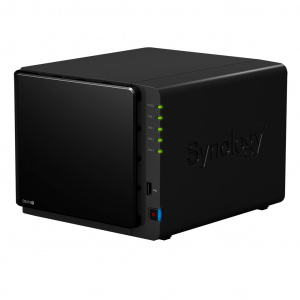 ������� ���������� Synology DS415+